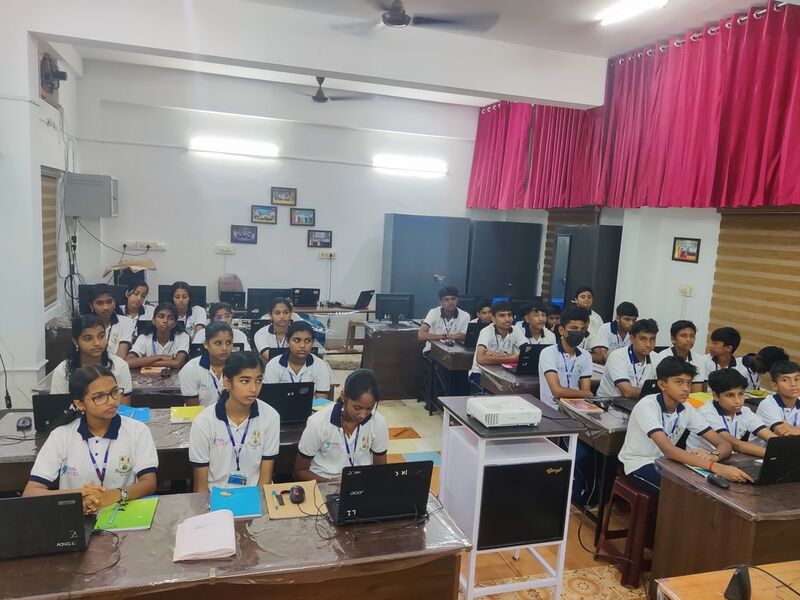 പ്രമാണം:37001-Lk-School Camp 2023-26-4.jpg