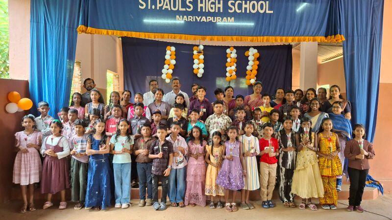 പ്രമാണം:38099 school praveshanolsavam 2.jpg