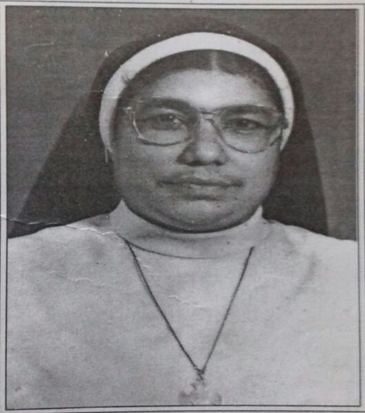 പ്രമാണം:7. Sr.philopaul 99-2000.jpg