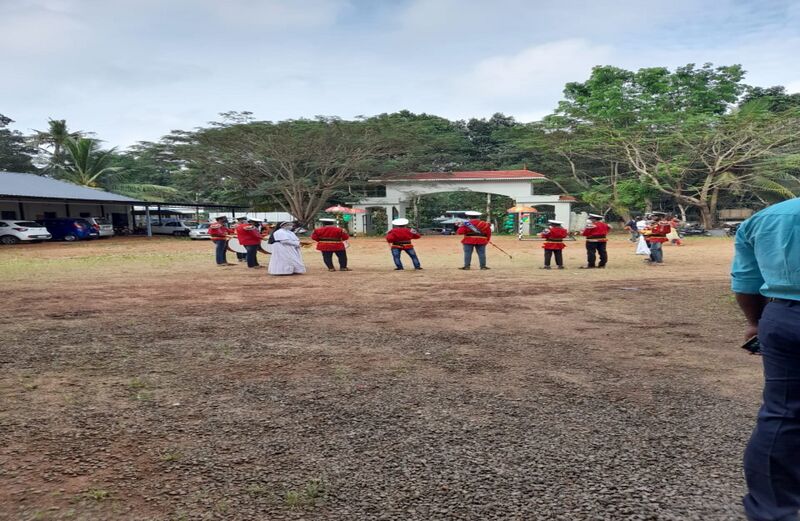 പ്രമാണം:BS21 KTM 31043 1.jpg