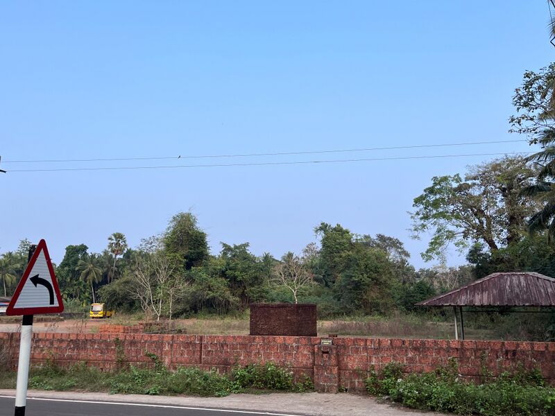 പ്രമാണം:11031-play ground.jpg