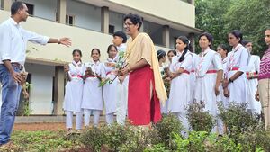 13085 jrc tthenmav inaug.jpg