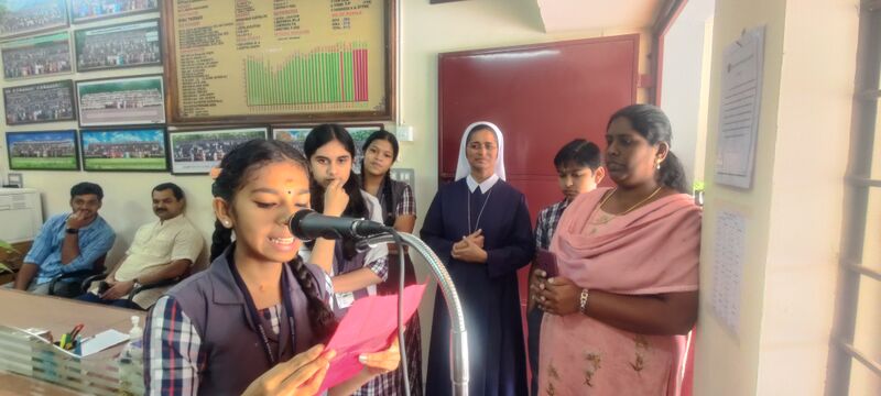 പ്രമാണം:15051 hindi day o.jpg