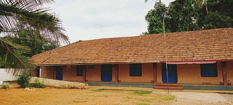 പ്രമാണം:15452-oldbuilding.jpg