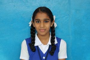 21001 Niya R 8E.resized.JPG