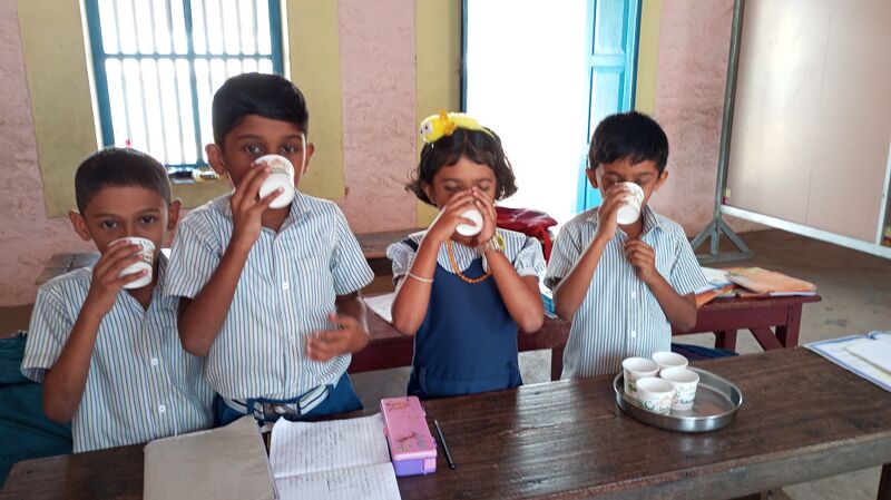 പ്രമാണം:30046 class activity.jpg