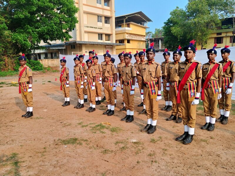 പ്രമാണം:35059-2025-26-SPC-Passingout-Batch6-3.jpg
