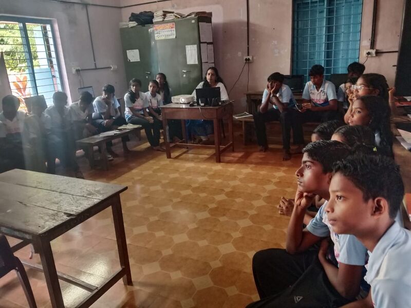 പ്രമാണം:38099 LK PTA SCHOOL CAMP.jpg