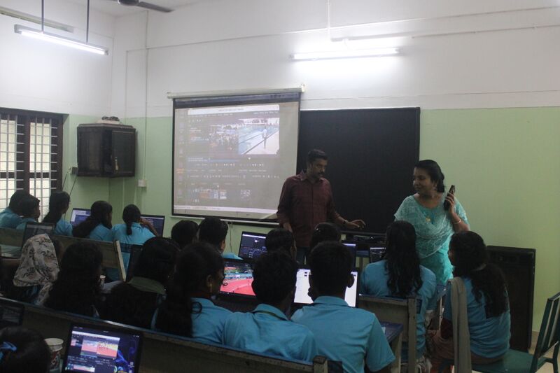 പ്രമാണം:39259 lkcamp2.jpg