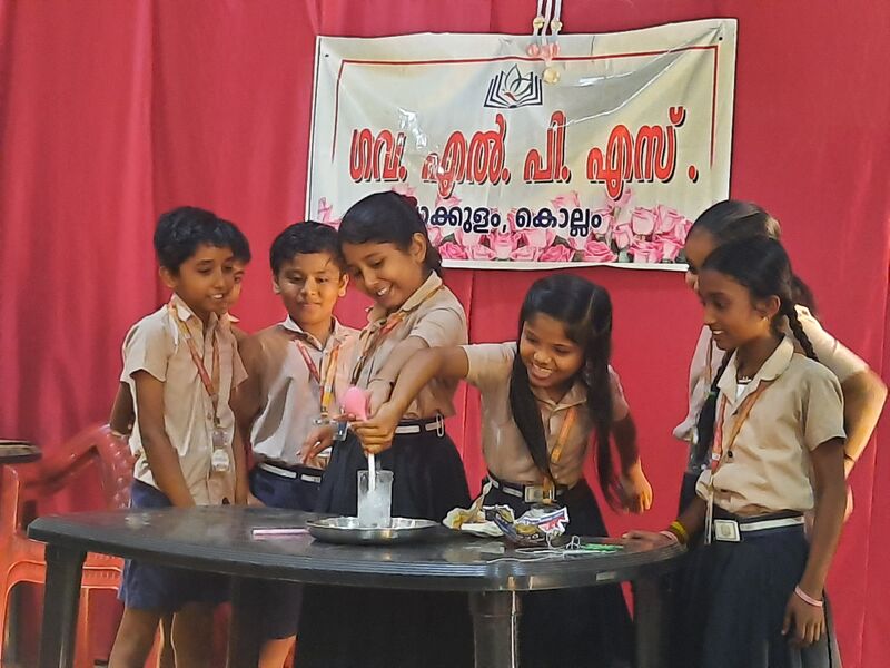 പ്രമാണം:41409 Eureka exam 2025 4.jpg