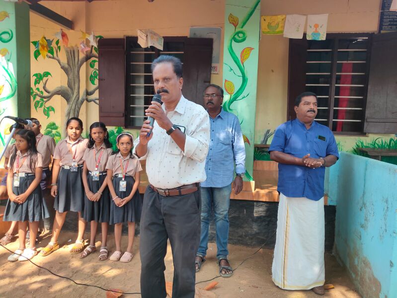 പ്രമാണം:41409 mathrubhasha day 2 25.jpg