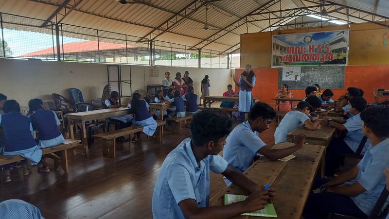 പ്രമാണം:42039 mathsclinic 2025-26 2.resized.jpg