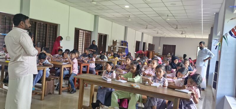 പ്രമാണം:44223 alif exam 25.jpg