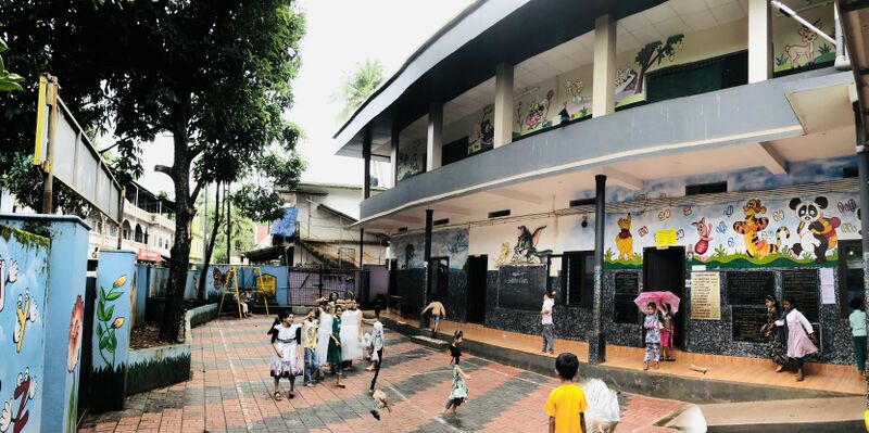പ്രമാണം:47425school.jpg