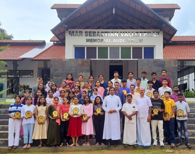 പ്രമാണം:PA24 KKD 4710 4.jpg