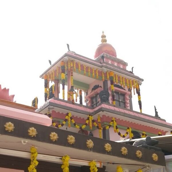 പ്രമാണം:കൊടിമൂട്ടിൽ ശ്രീഭദ്രകാളി ക്ഷേത്രം പാരിപ്പളളി.jpg