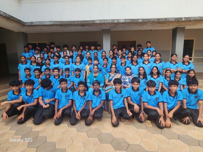 പ്രമാണം:13034 lk.jpg