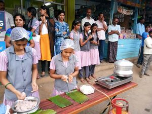 15044 mikavu2018.jpg