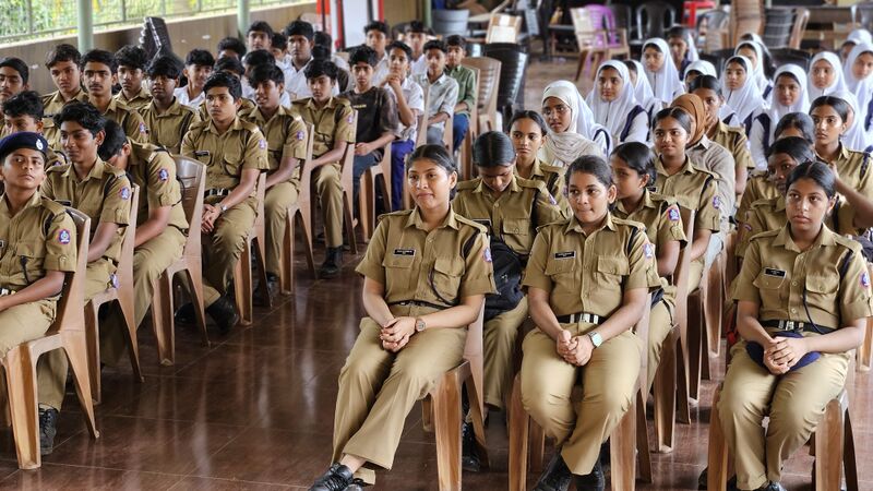 പ്രമാണം:16008 SPC DAY 2025 .6.jpg