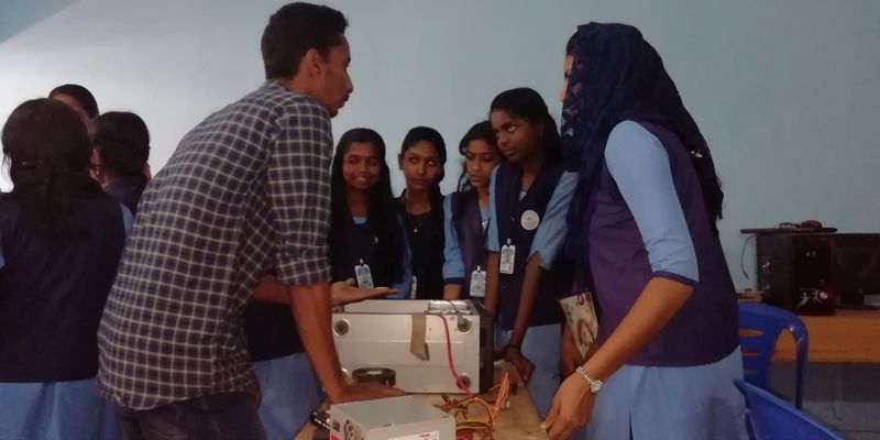 പ്രമാണം:42021 5007.jpg