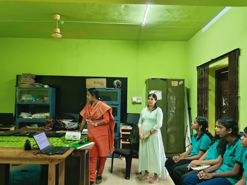 പ്രമാണം:42023 lk camp3.jpg