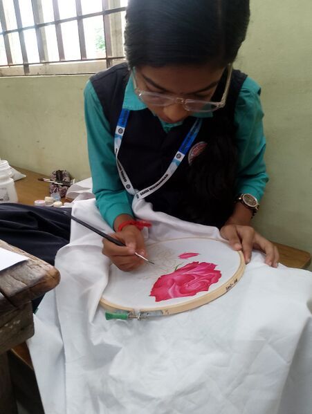 പ്രമാണം:42042 science fair25 4.jpg