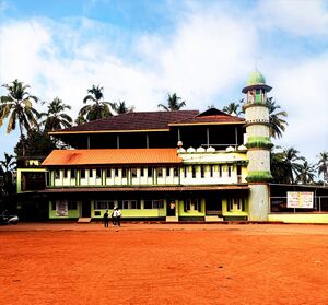 48563 Centre Masjid.jpg