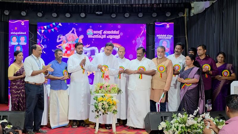 പ്രമാണം:ANNUAL26-15011.jpg