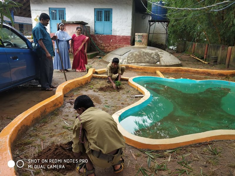 പ്രമാണം:Ambal kulam.jpg