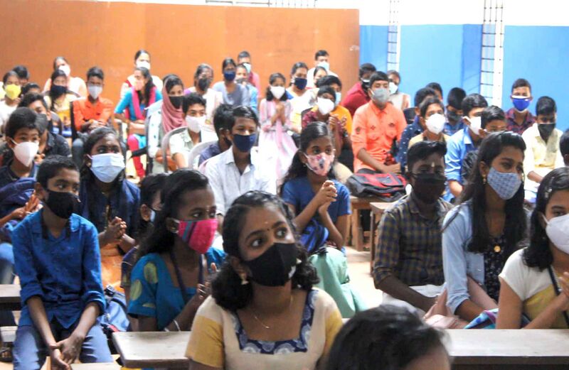 പ്രമാണം:BS21 TSR 23001 3.jpg