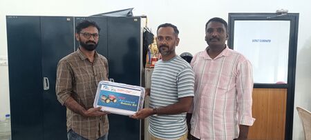‌നടുവിൽ