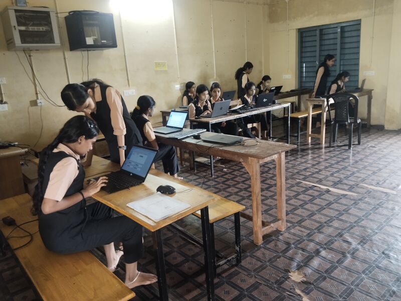 പ്രമാണം:11073 lkaptitude 25.jpg