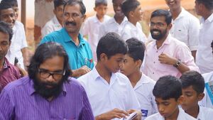 12060 aushadham 4.JPG