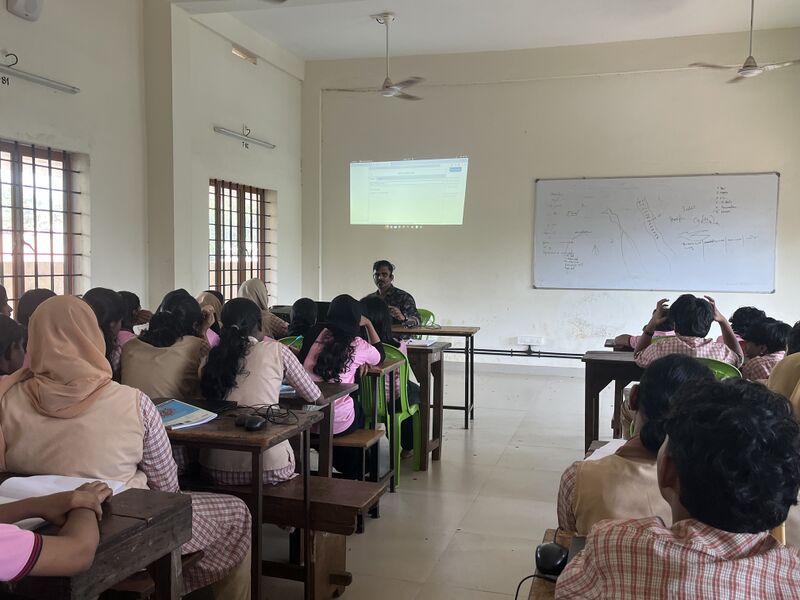 പ്രമാണം:19002 sw1.jpg