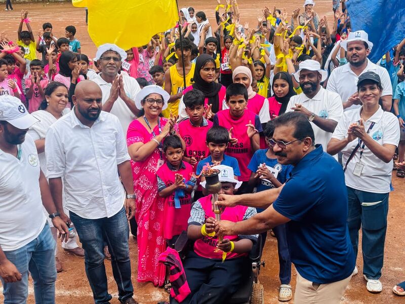 പ്രമാണം:19077 Sporteen1.jpg