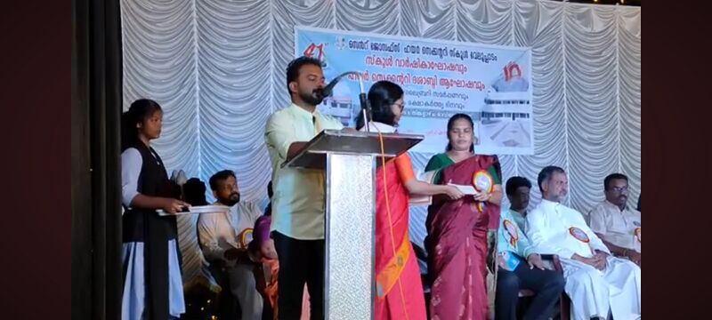 പ്രമാണം:22069 hitech schhol annuel day.jpg