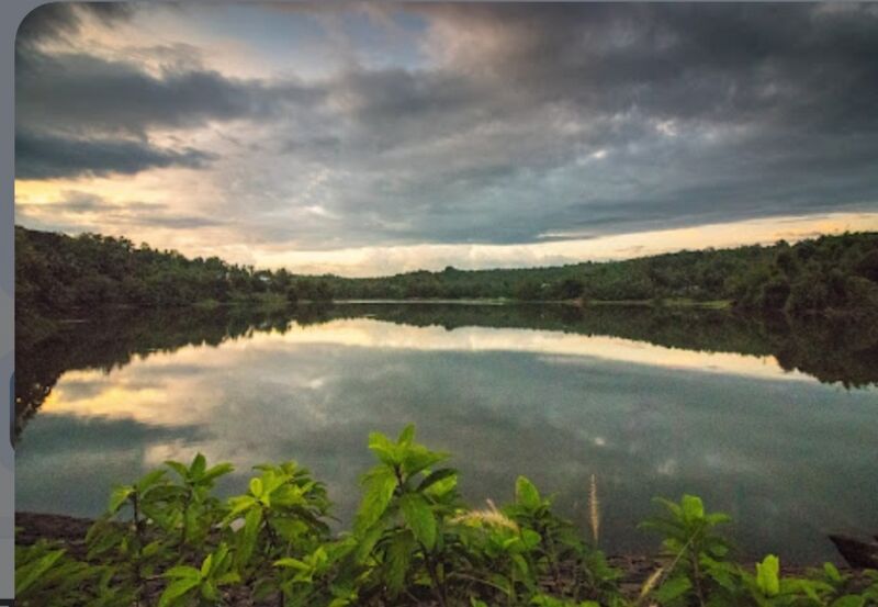 പ്രമാണം:22451 poomala dam.jpg