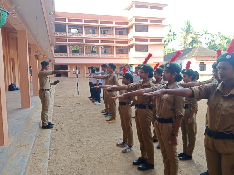 പ്രമാണം:25056 18.jpg