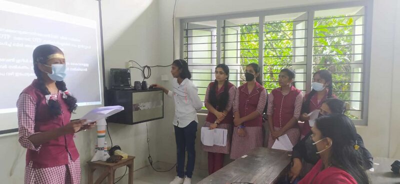 പ്രമാണം:40011-KLM-LKCS22-1 - Sreelekshmi T S.jpg