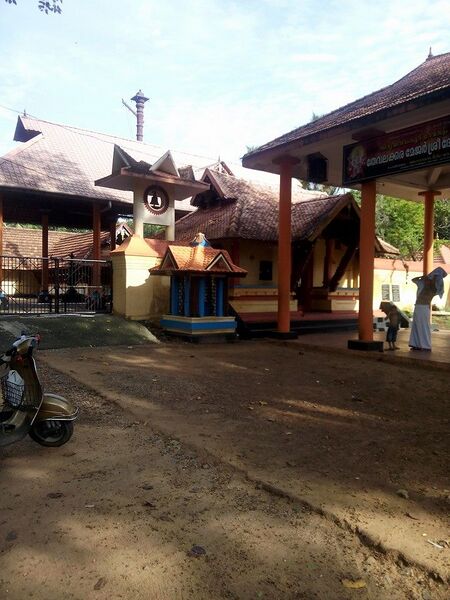 പ്രമാണം:41077 Thevalakkara temple.jpg