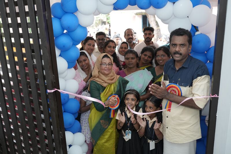 പ്രമാണം:42603 HITECH BUILDING.jpeg