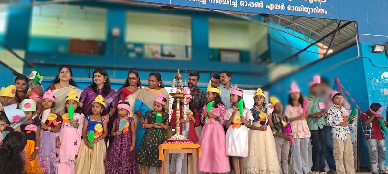 പ്രമാണം:44055 praveshanolsavam2025a.jpg