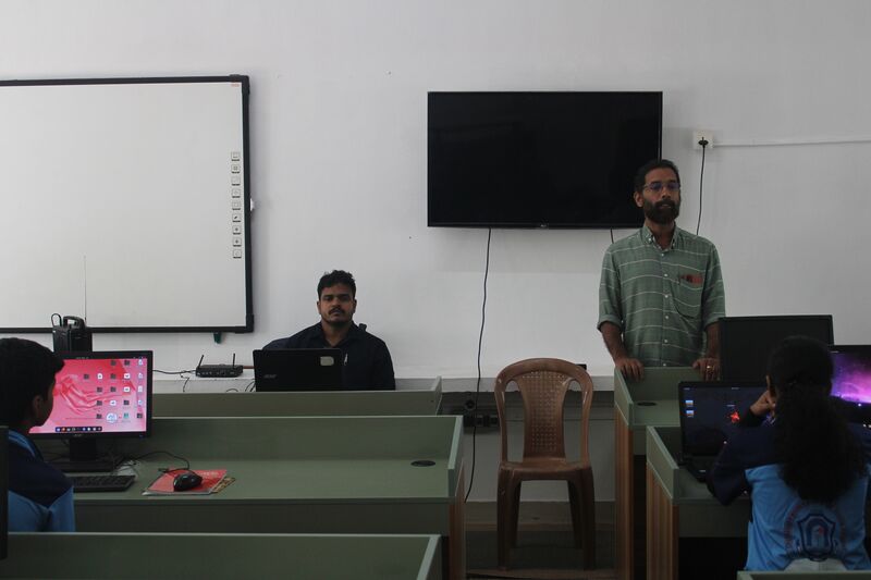 പ്രമാണം:CHSS LK SCHOOL CAMP.JPG