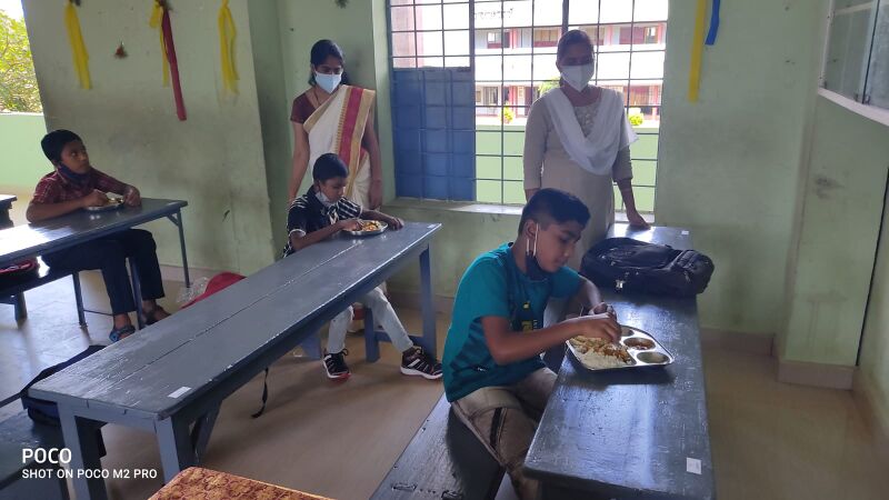 പ്രമാണം:Pravesana Dinam.jpg