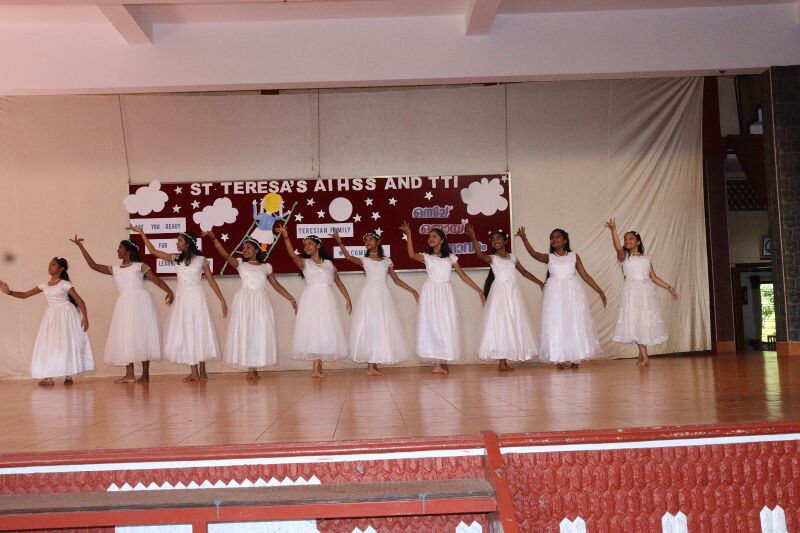 പ്രമാണം:Praveshanolsavam7 13006 2025.jpeg