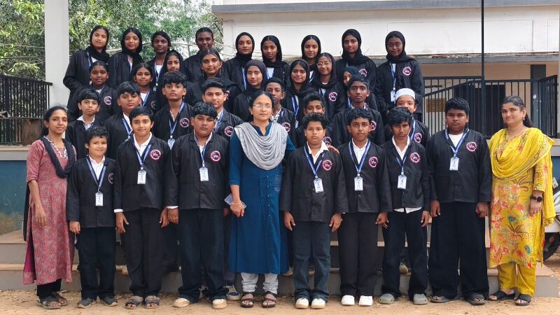 പ്രമാണം:15061 lk batch 2025-28.jpg