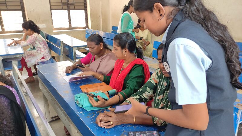 പ്രമാണം:17015-LK AI 2.jpeg