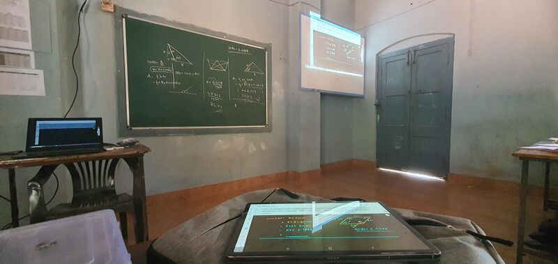 പ്രമാണം:18032 High Tech class rooms.jpeg