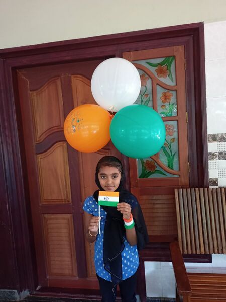 പ്രമാണം:18402 swadanthryadhinam 2021-22 32.jpg