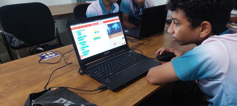 പ്രമാണം:19001- camp-2.resized.jpg